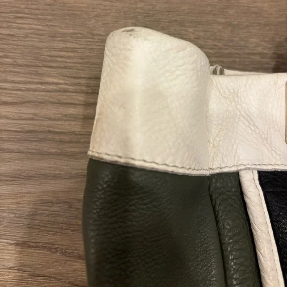 Vintage Furla Women's Green and Black Leather Tote Bag - Picture 7 of 12